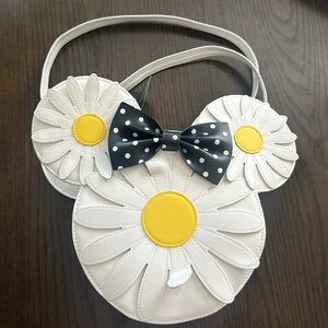 Minnie Mouse daisy cross body bag